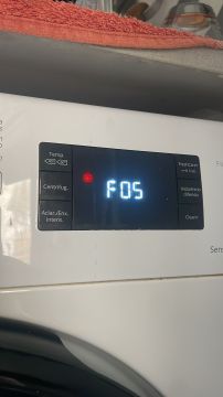 Techniker für Waschmaschinen