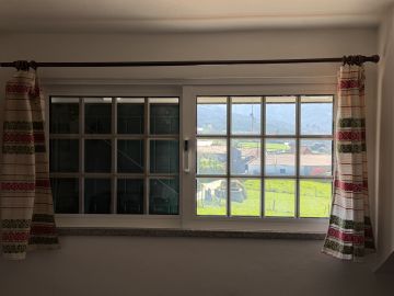 Empresa de Caixilharia de Alumínio