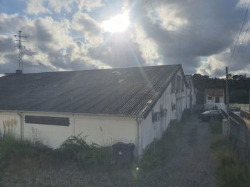 Roof Installation Professional