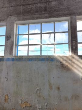 Empresa de Caixilharia de PVC