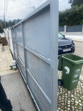 Empresa de Serralharia - Casa