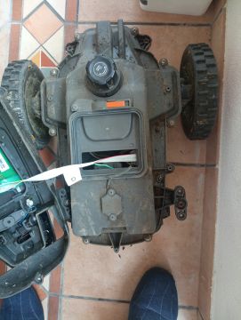 Técnico de Reparação de Corta-Relvas