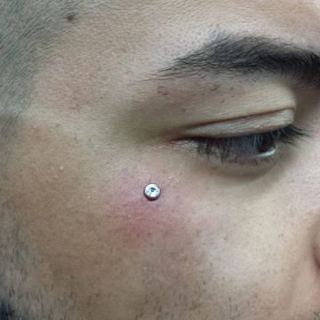 Tatuagens e Piercings