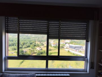 Empresa de Caixilharia de PVC