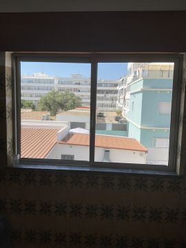 Empresa de Caixilharia de PVC