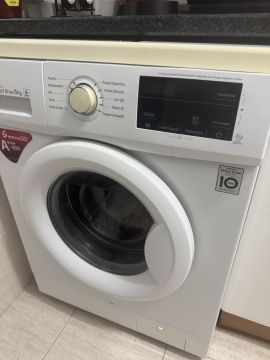 Techniker für Waschmaschinen