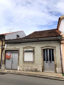 Techador para la instalación o reemplazo de tejados