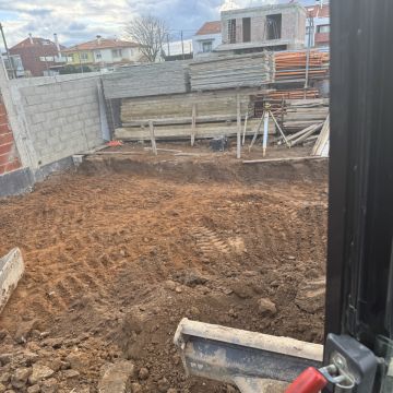 João Frias - Albergaria-a-Velha - Backhoe Services