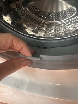 Techniker für Waschmaschinen