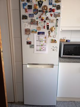 Technicien en réparation de réfrigérateurs