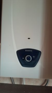 Tankless Water Heater Maintenance Professional