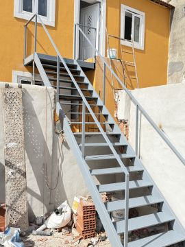 MetalFolli - Sintra - Remodelação de Quarto