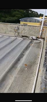 Roof Installation Professional