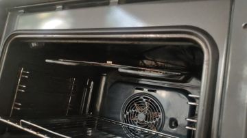 Techniker für Herd und Ofen - Technischer Service