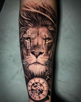 Tattoo Artist
