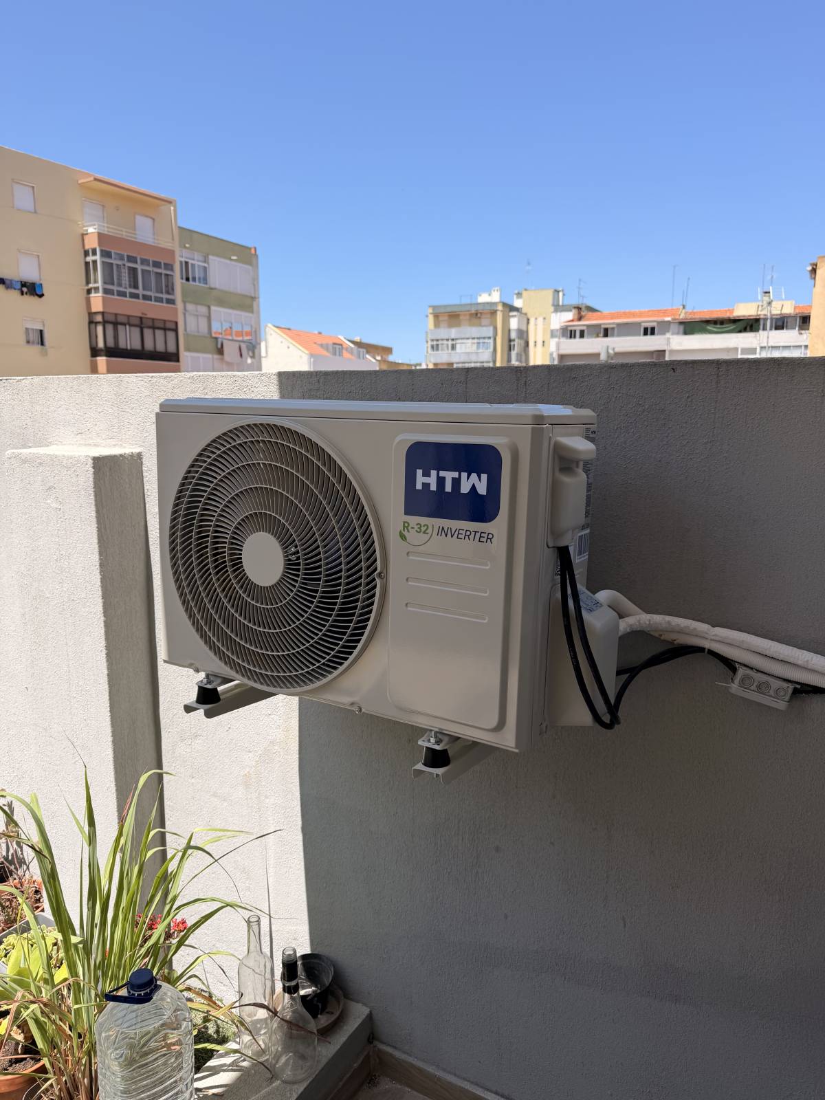 Set Solutions - Seixal - Instalação ou Substituição de Exaustor de Cozinha