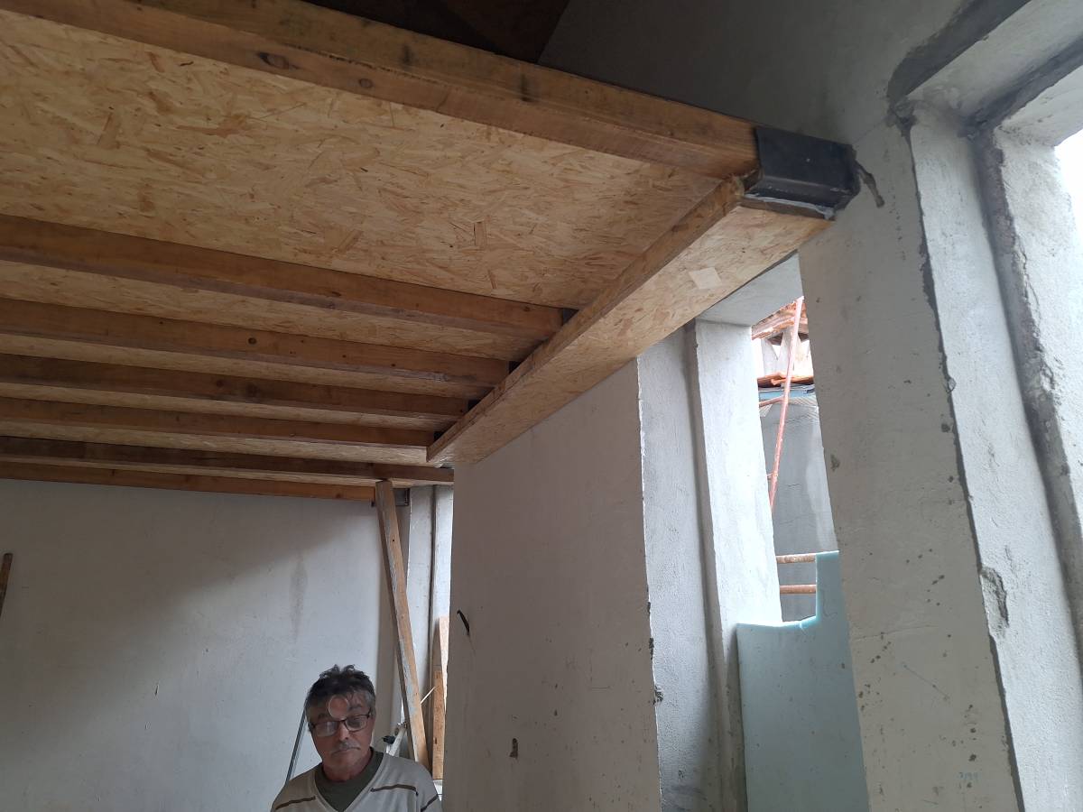 Martins - Porto - Instalação de Escadas