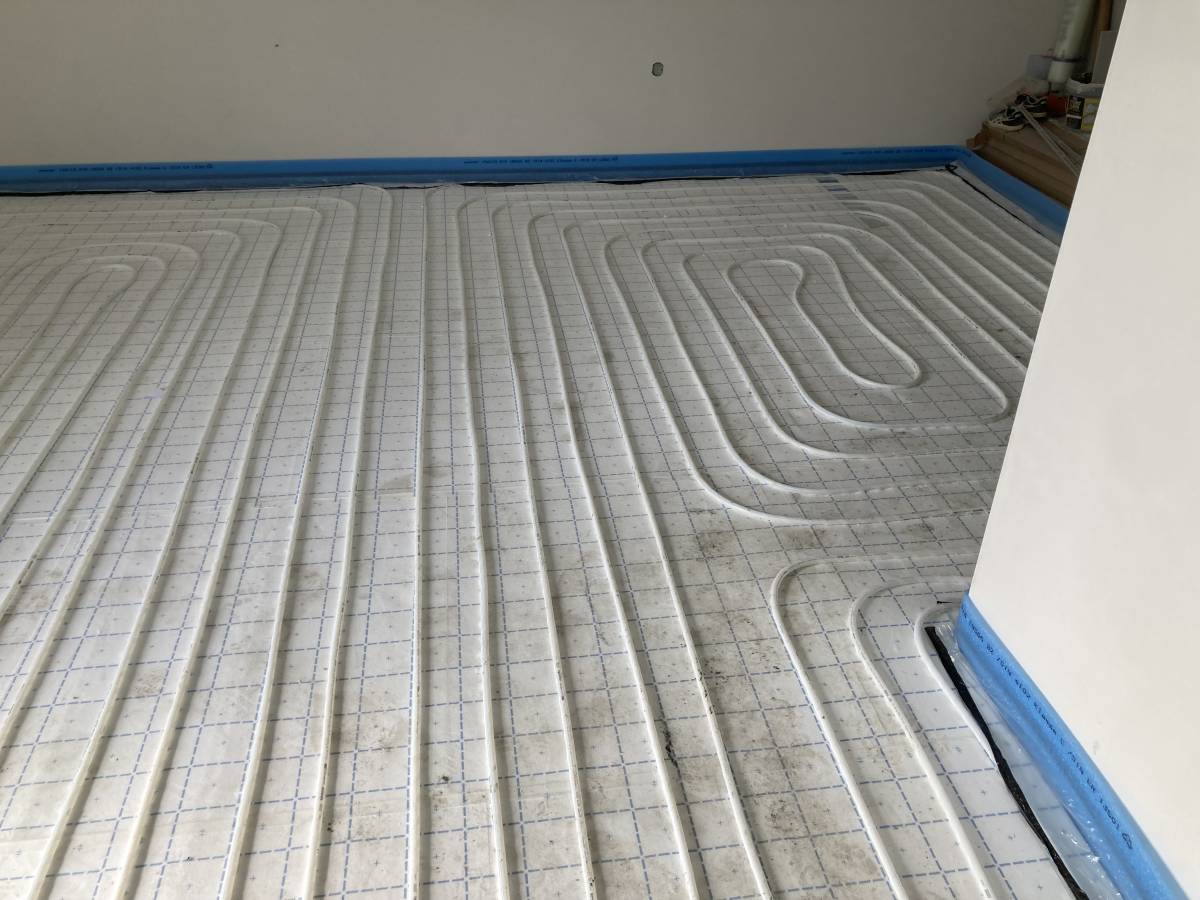 Tiago Santos - Penafiel - Zentrale Klimaanlage reparieren