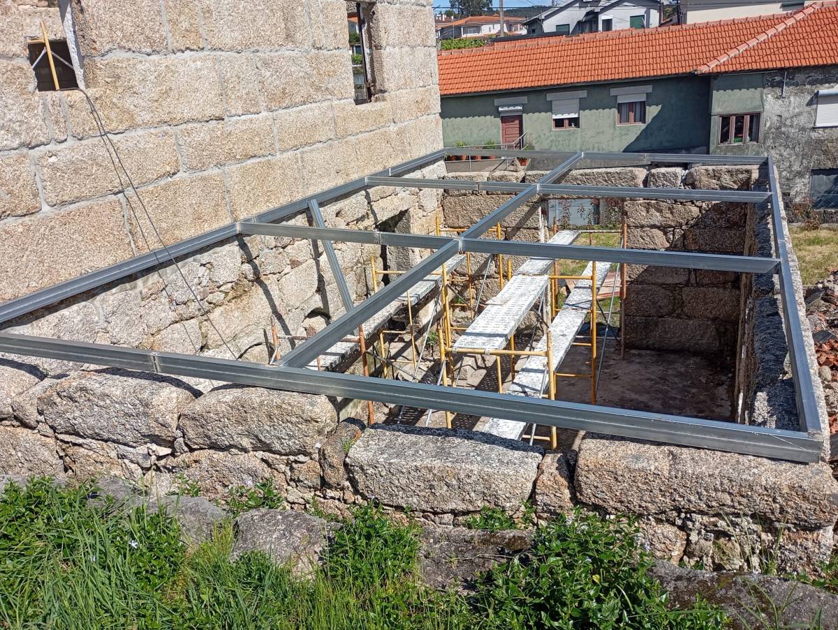 CONSTRUMETAL - Valongo - Installation de couverture de terrasse
