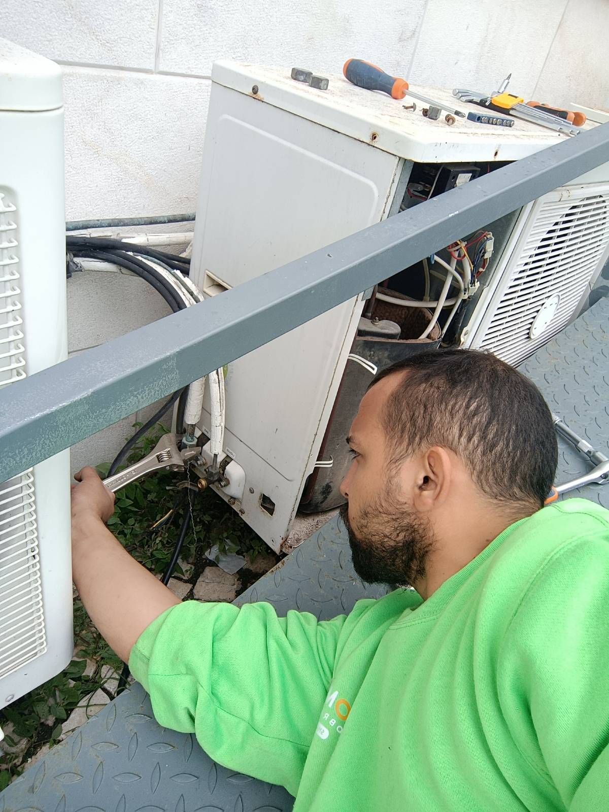 Rafael Rocha - Loures - Central Air Conditioning Repair