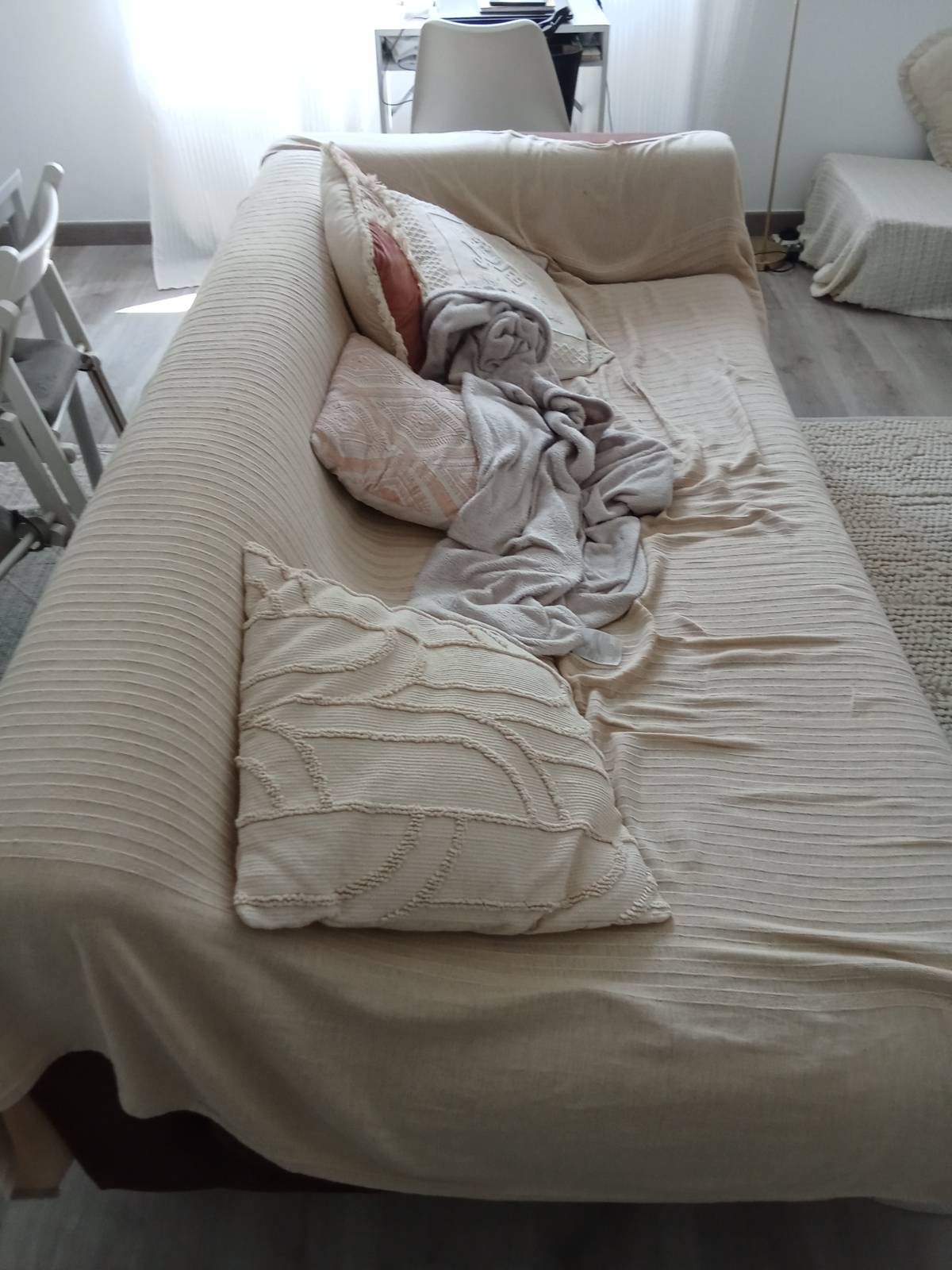 Isabel - Barreiro - Domestic Services