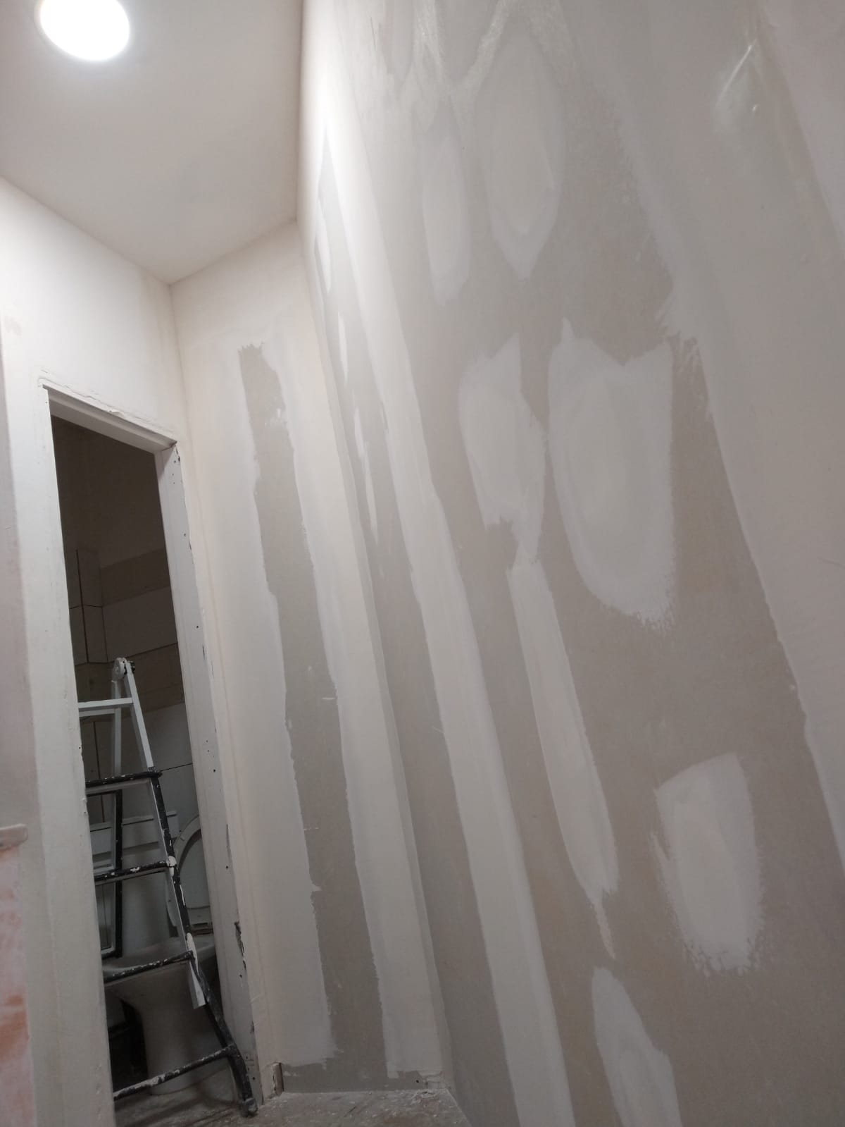 NX-SERVICE - Portimão - Door Installation