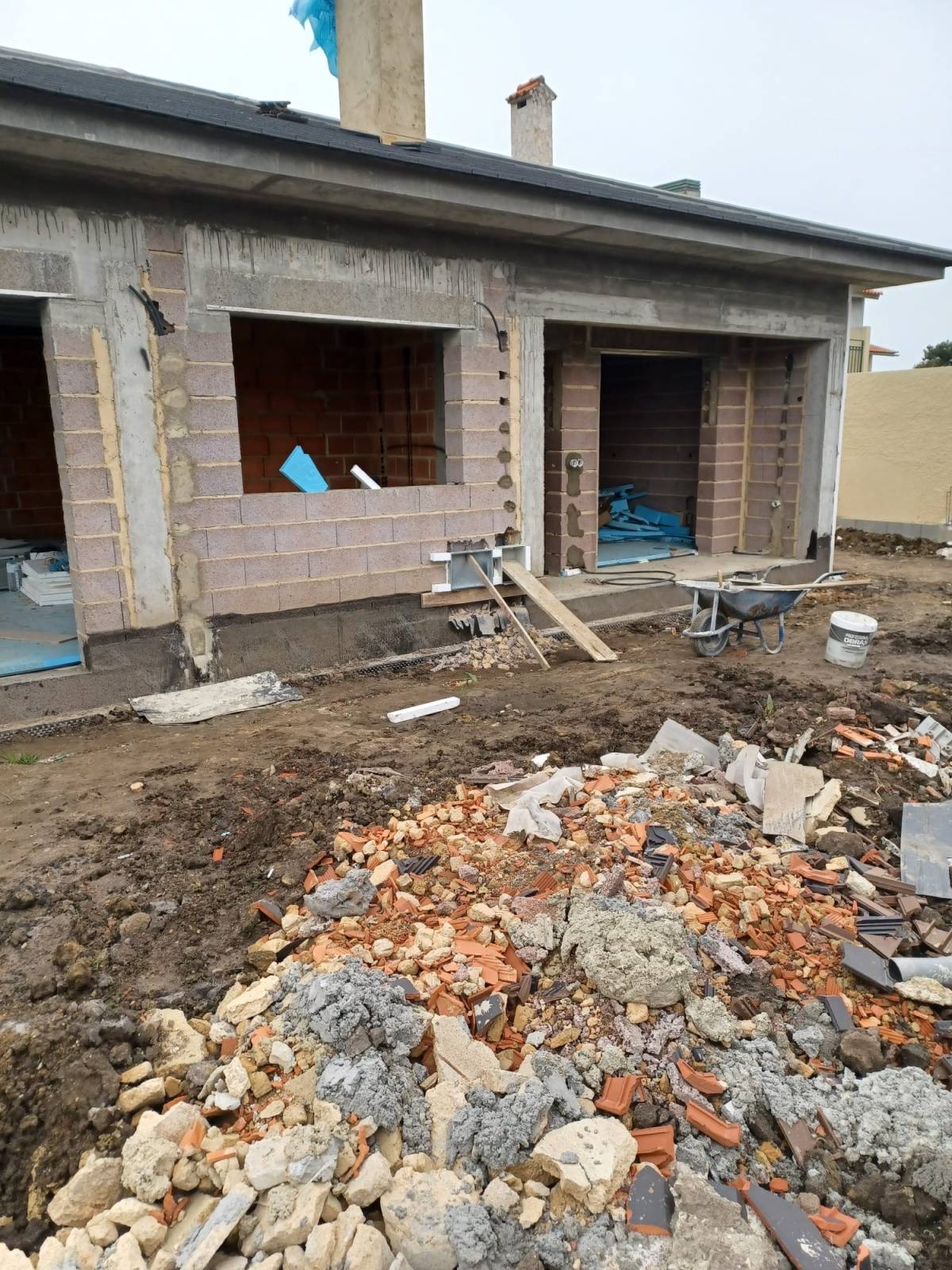 Caseiro Construções - Aveiro - Construction de mur intérieur
