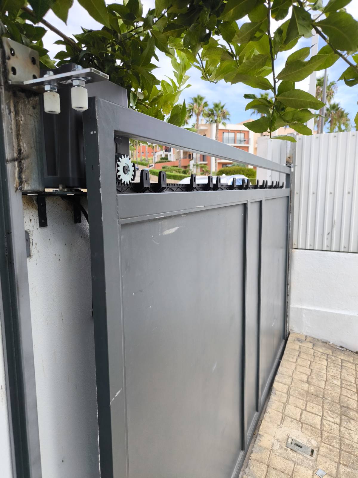 NX-SERVICE - Portimão - Reparação de Portão de Garagem