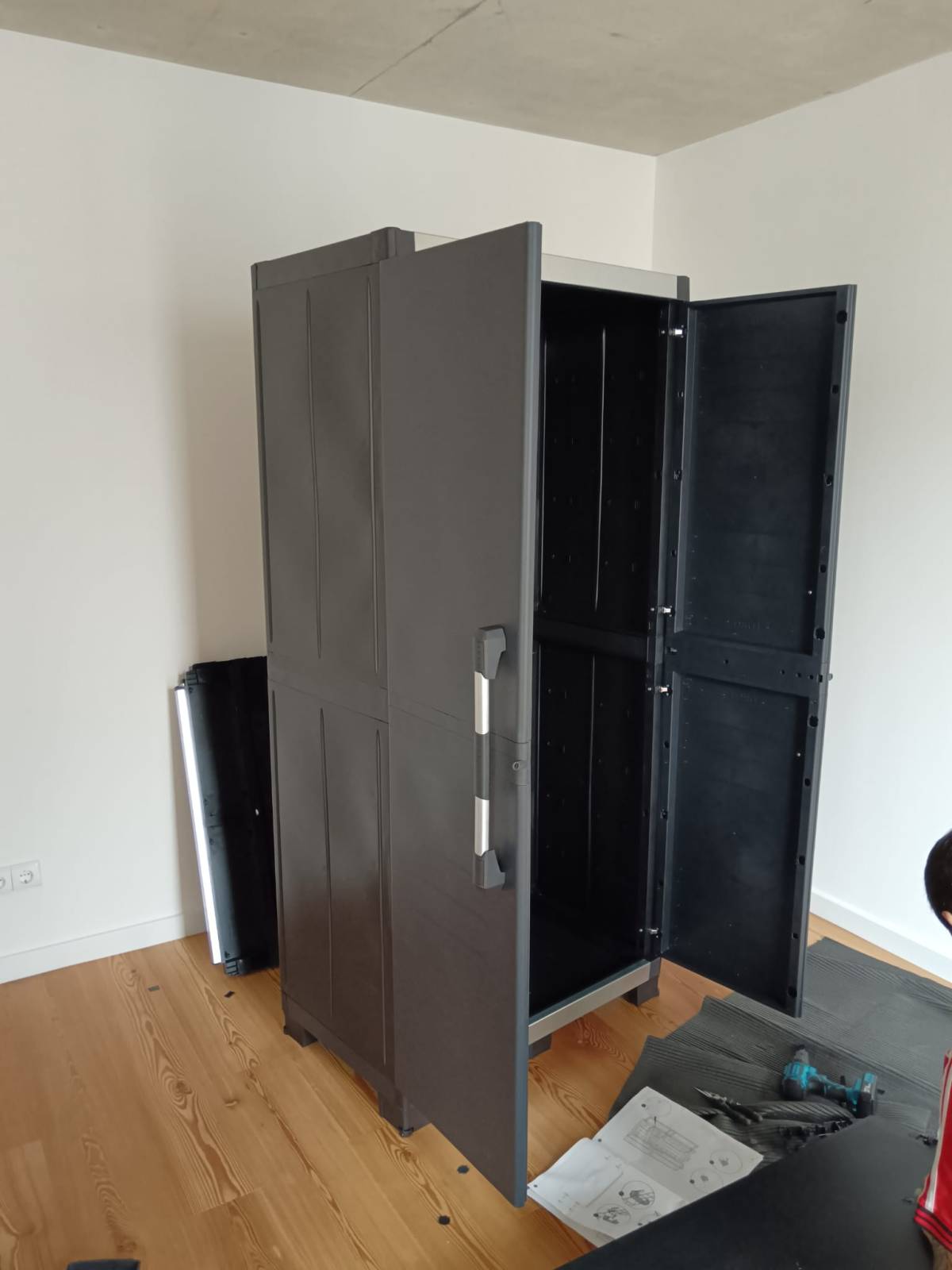IKEA Furniture Assembler