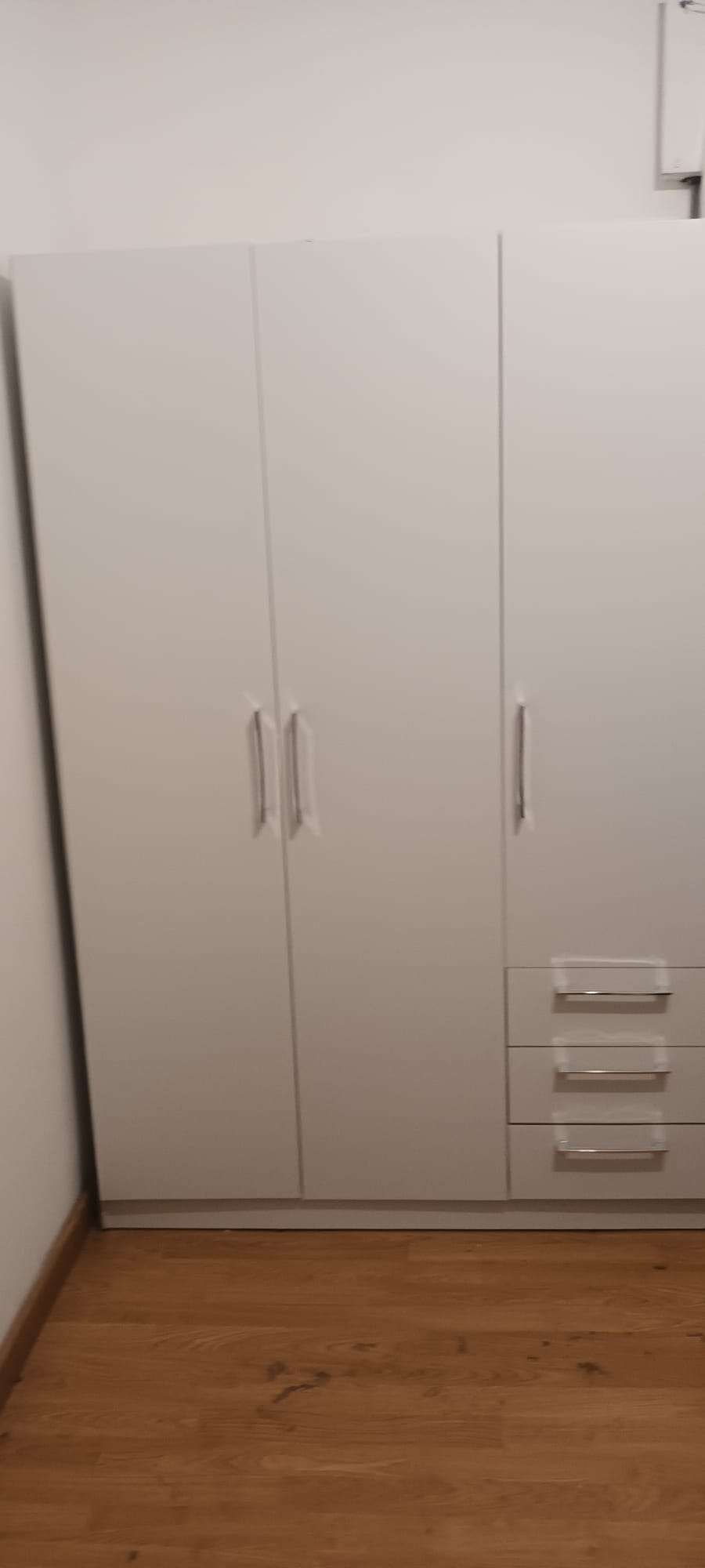 IKEA Furniture Assembler