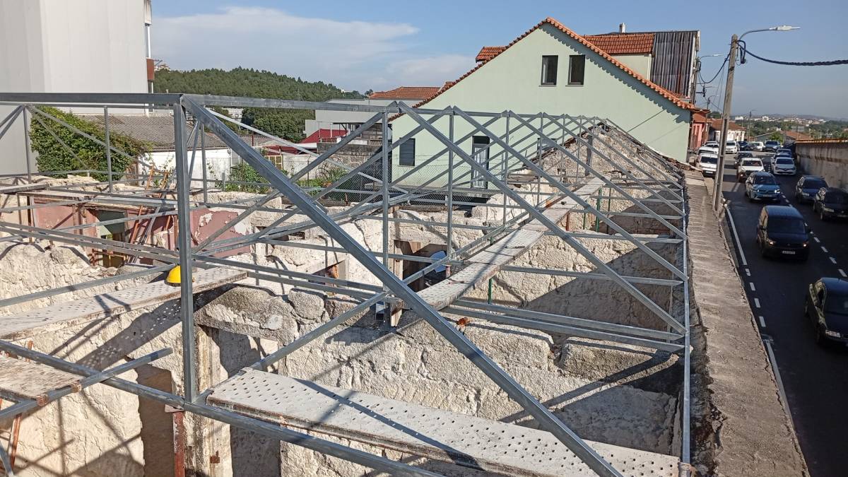CONSTRUMETAL - Valongo - Installation ou remplacement de gouttières