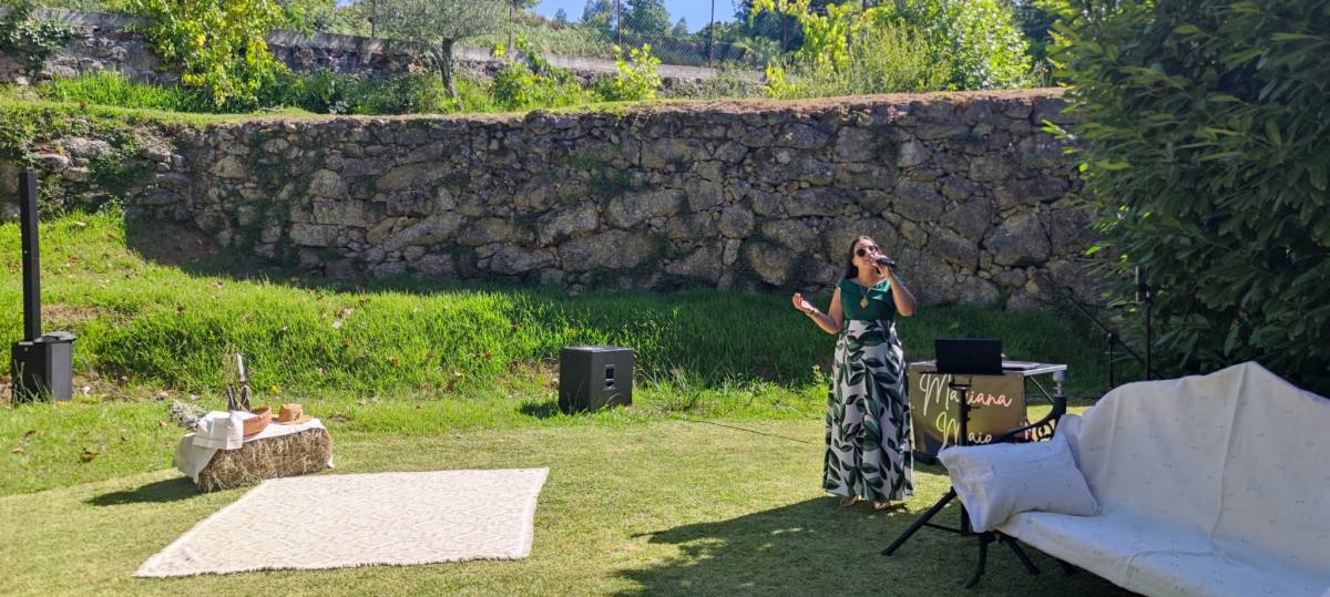 Mariana Maia Música - Amares - Banda Jazz para Casamentos