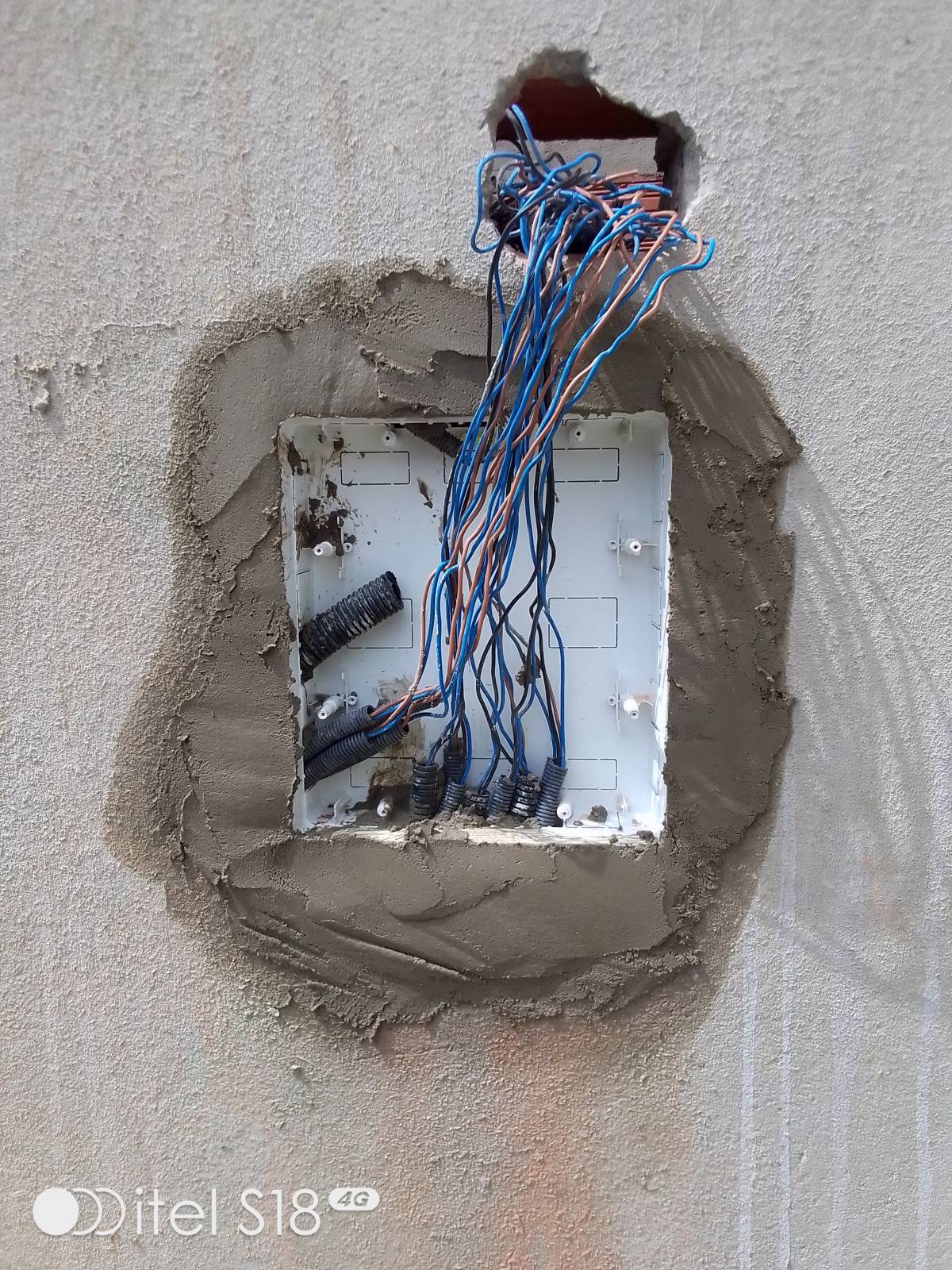 Erickson Ribeiro - Santarém - Problemas Elétricos e de Cabos
