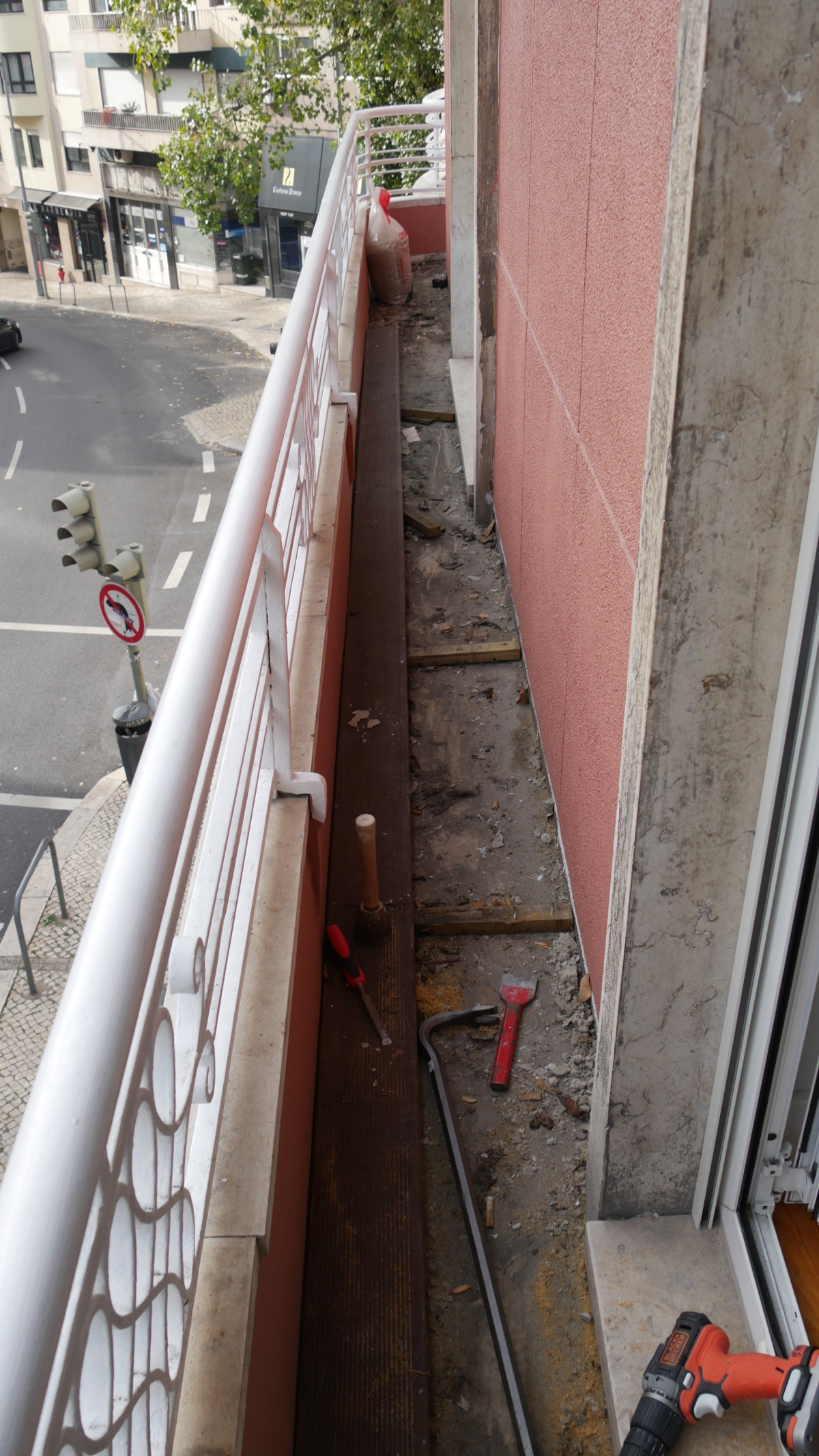 Better House - Serviços de Construção Civil - Benavente - Carpet Installation