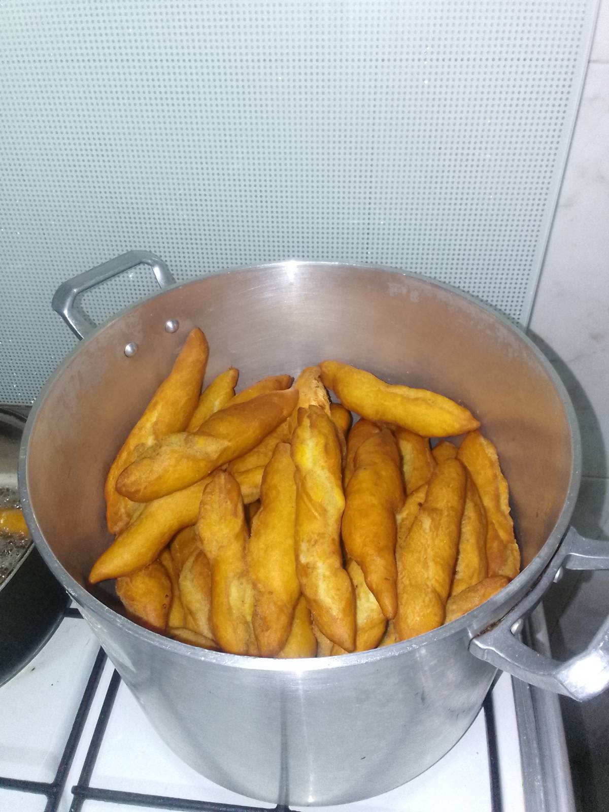 Lyona Bumba - Almada - Limpeza de Escritório (Recorrente)