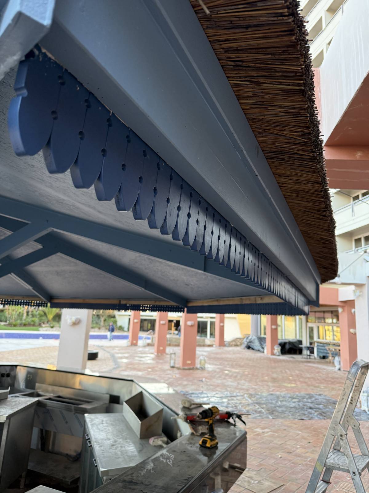 Leonardo Resolve - Albufeira - Instalação, Reparação ou Remoção de Revestimento de Parede