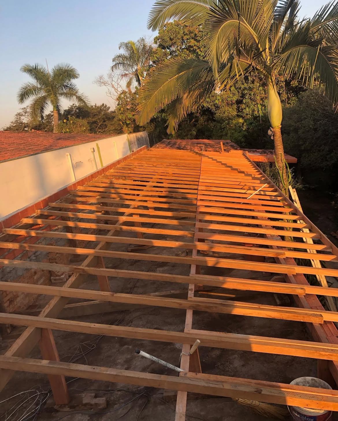 Construções e Limpeza - Albufeira - Instalação ou Substituição de Telhado