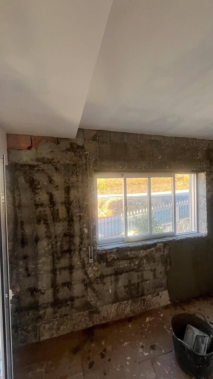 Remodelações Crónicas Assertivas - Porto - Reparación de barandillas