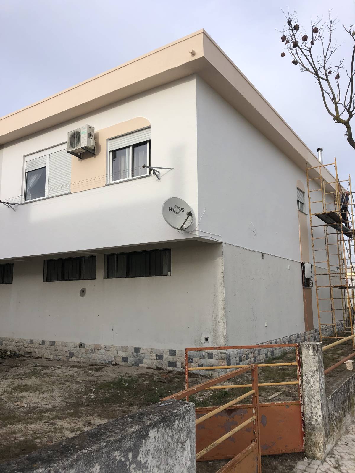 TELLES PINTURAS - Setúbal - Vinyl or Linoleum Repair or Partial Replacement