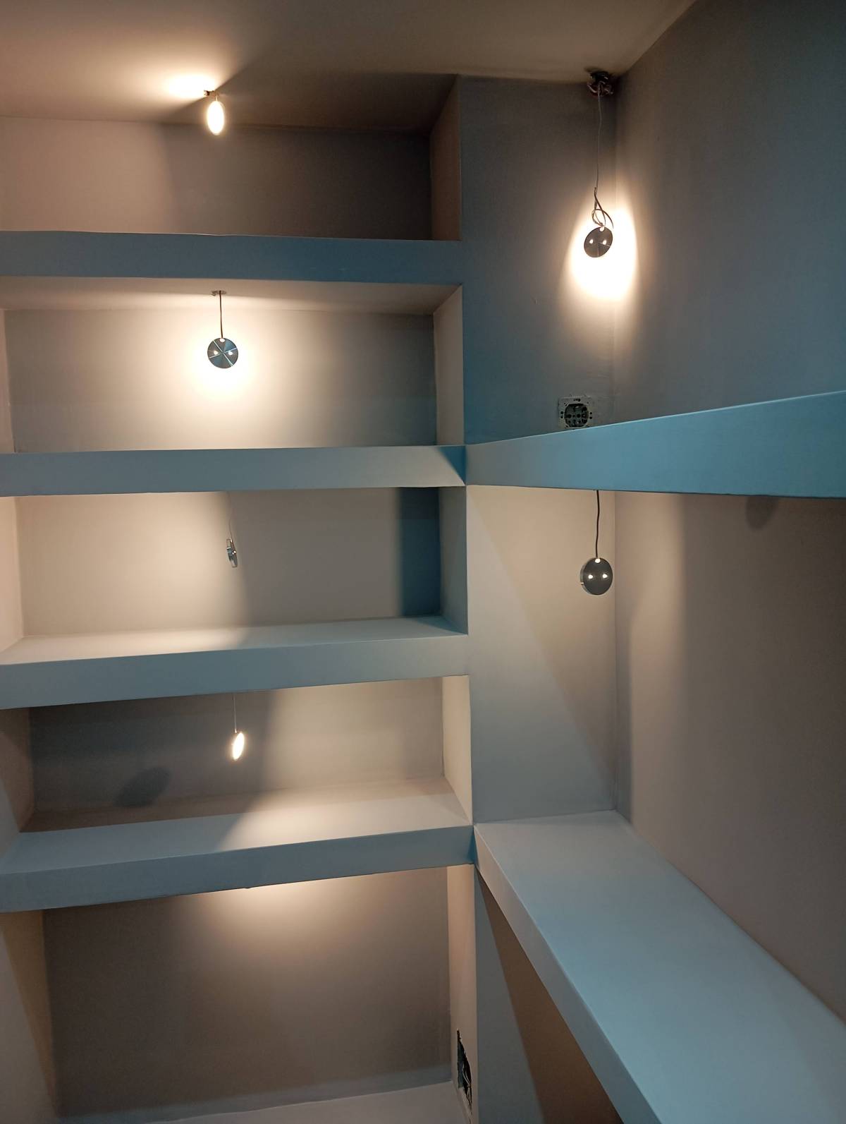 REFCON CONSTRUÇÕES E REFORMAS LDA - Monção - Pintura de Portas
