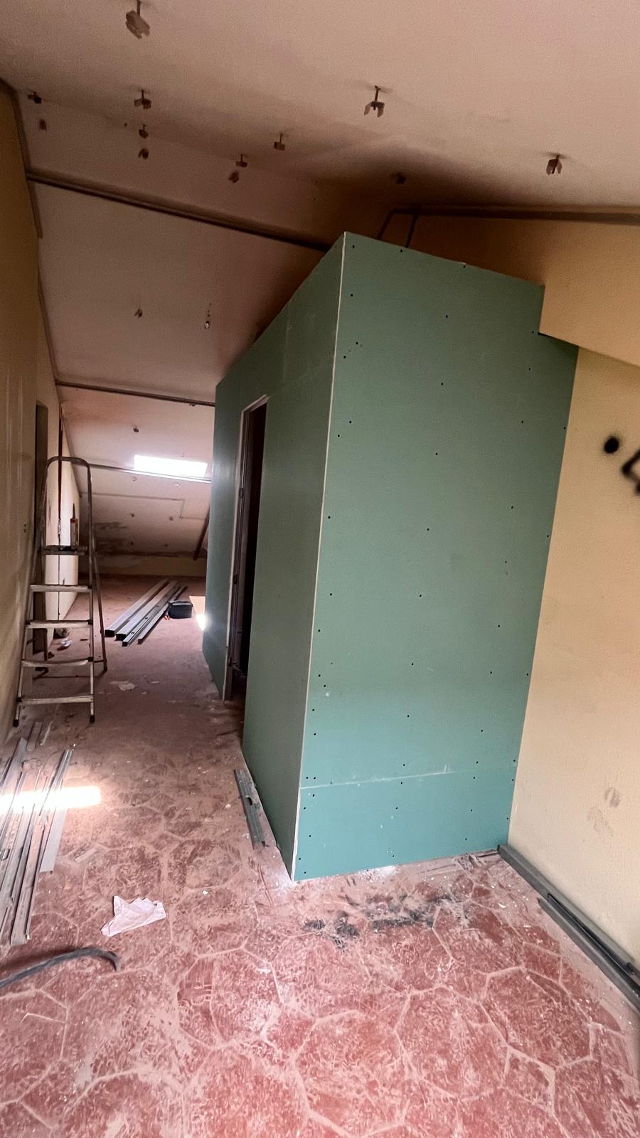 Remodelações Crónicas Assertivas - Porto - Reparación y texturización de placas de pladur