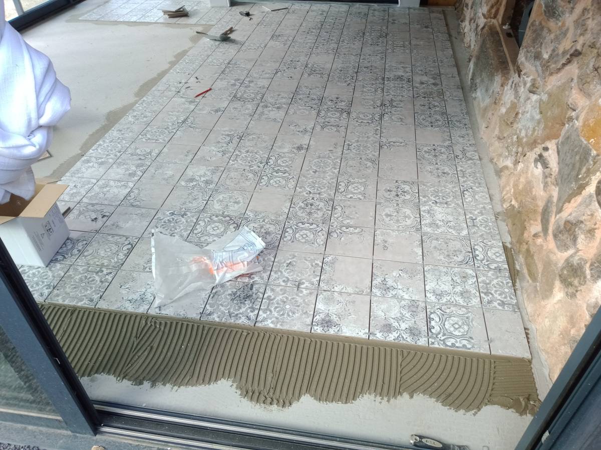 FORMAS E NORMAS, Lda. - Amadora - Beton- oder Estrichfußbodenbelag