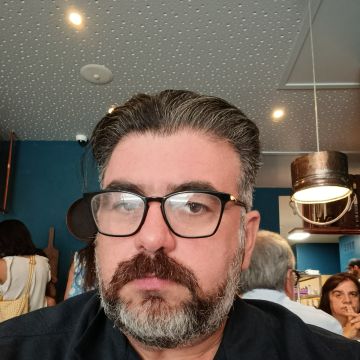 Fábio Barros Higienização e impermeabilização de estofos - Santarém - Serviços Domésticos