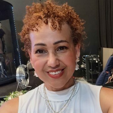 kenia  Cristina da Silva Bento - Maia - Nettoyage en profondeur