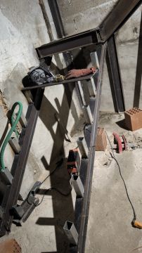 NX-SERVICE - Portimão - Door Installation