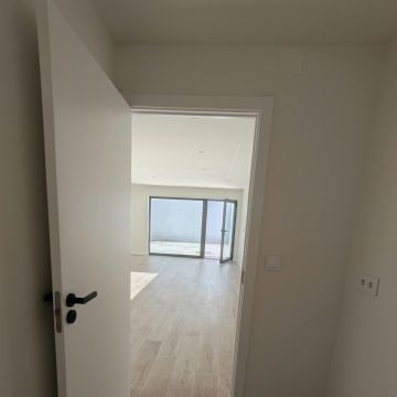 Kolli Obras  Remodelação & Interiores - Póvoa de Varzim - Manutenção e Reparação de Terraço