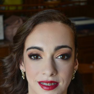 Ligia Ferreira Maquilhadora Profissional - Maia - Depilation Centers