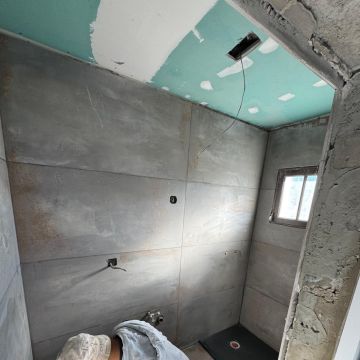 Braga remodelações - Albergaria-a-Velha - Instalação, Reparação ou Remoção de Revestimento de Parede