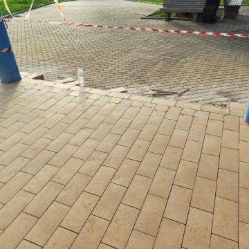 Construções e Limpeza - Albufeira - Limpeza de Espaço Comercial
