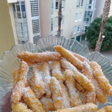 Lyona Bumba - Almada - Organização da Casa